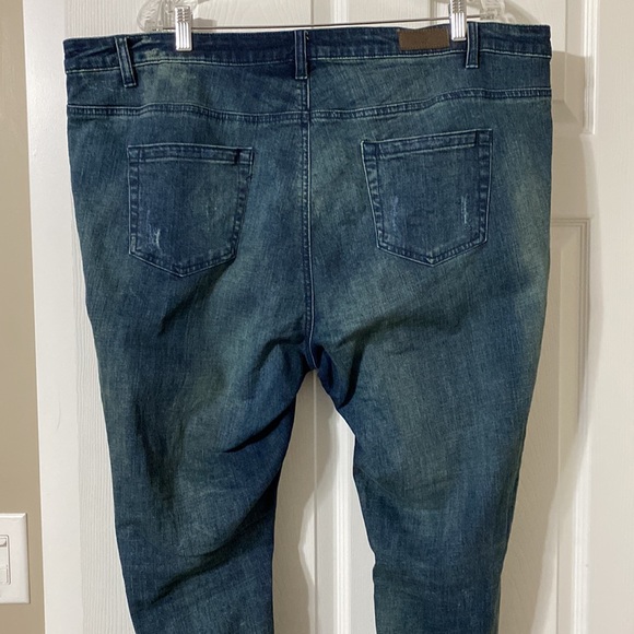 Kenneth Cole Skinny Jean - Picture 2 of 4